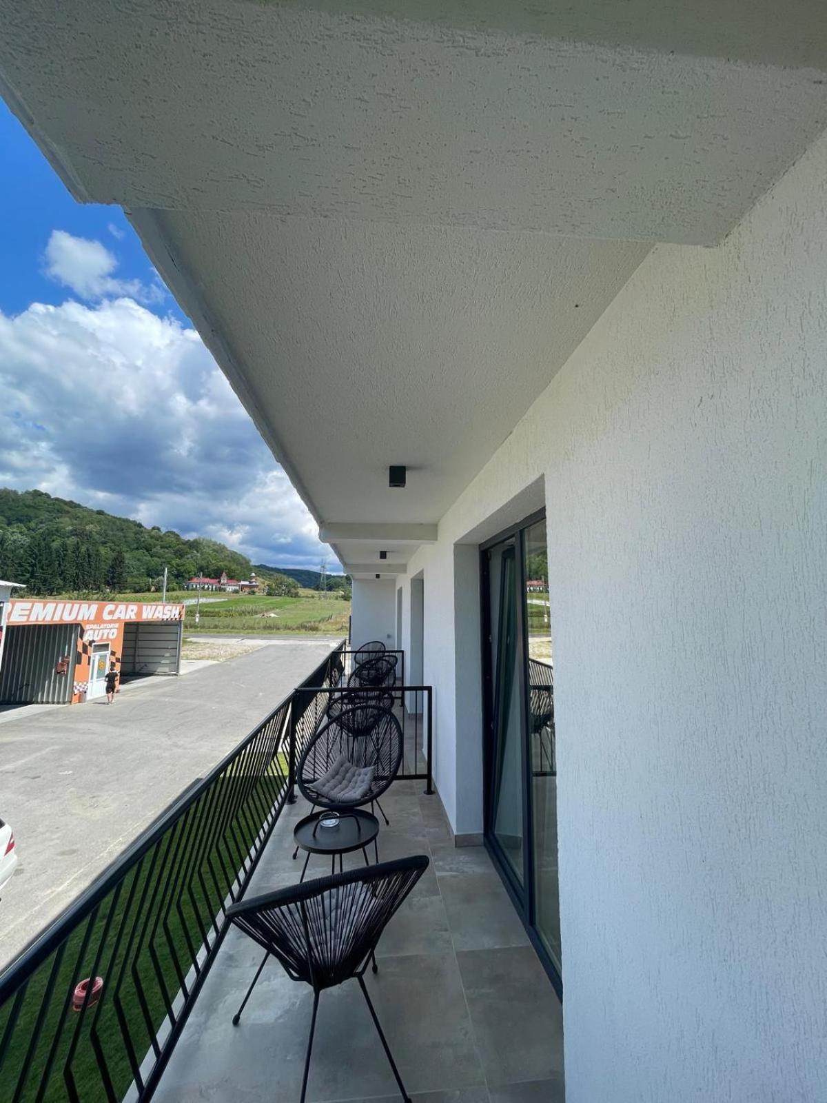 Cataleya House Hotel Oesti-Paminteni Luaran gambar