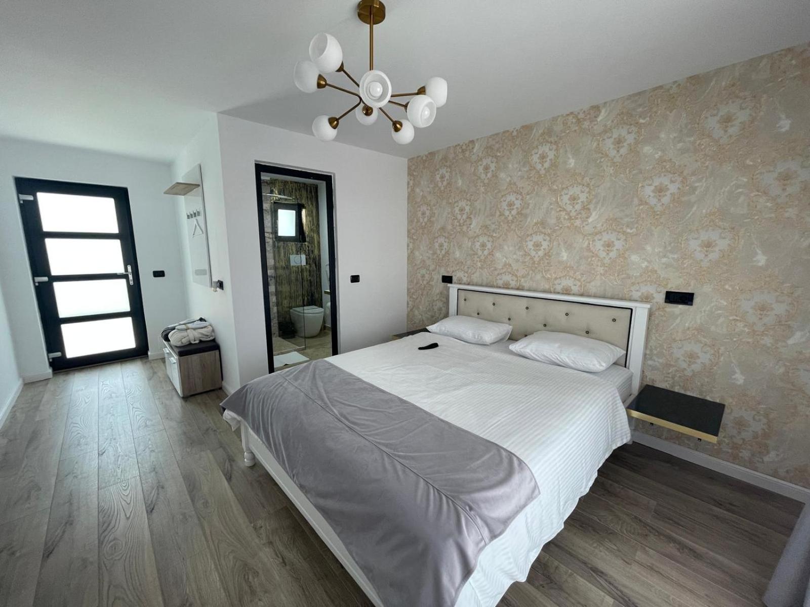 Cataleya House Hotel Oesti-Paminteni Luaran gambar