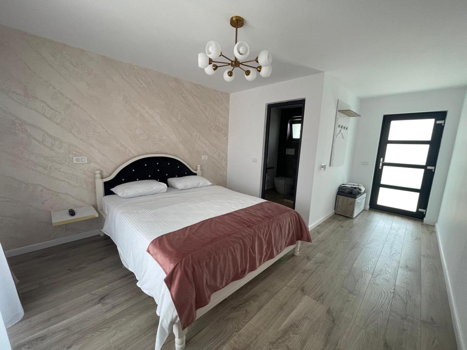 Cataleya House Hotel Oesti-Paminteni Luaran gambar
